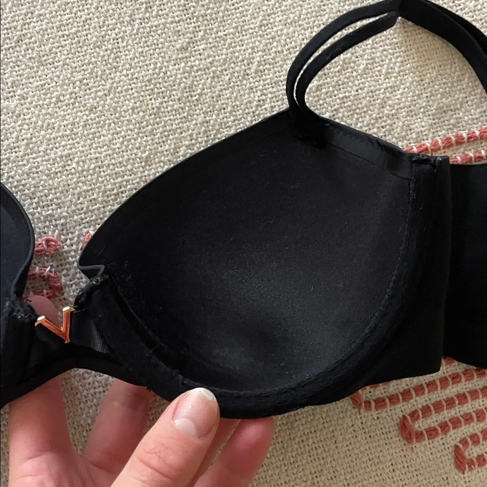 Victoria's Secret Sexy Illusions Lightly Lined Demi Bra - Picture 6 of 10
